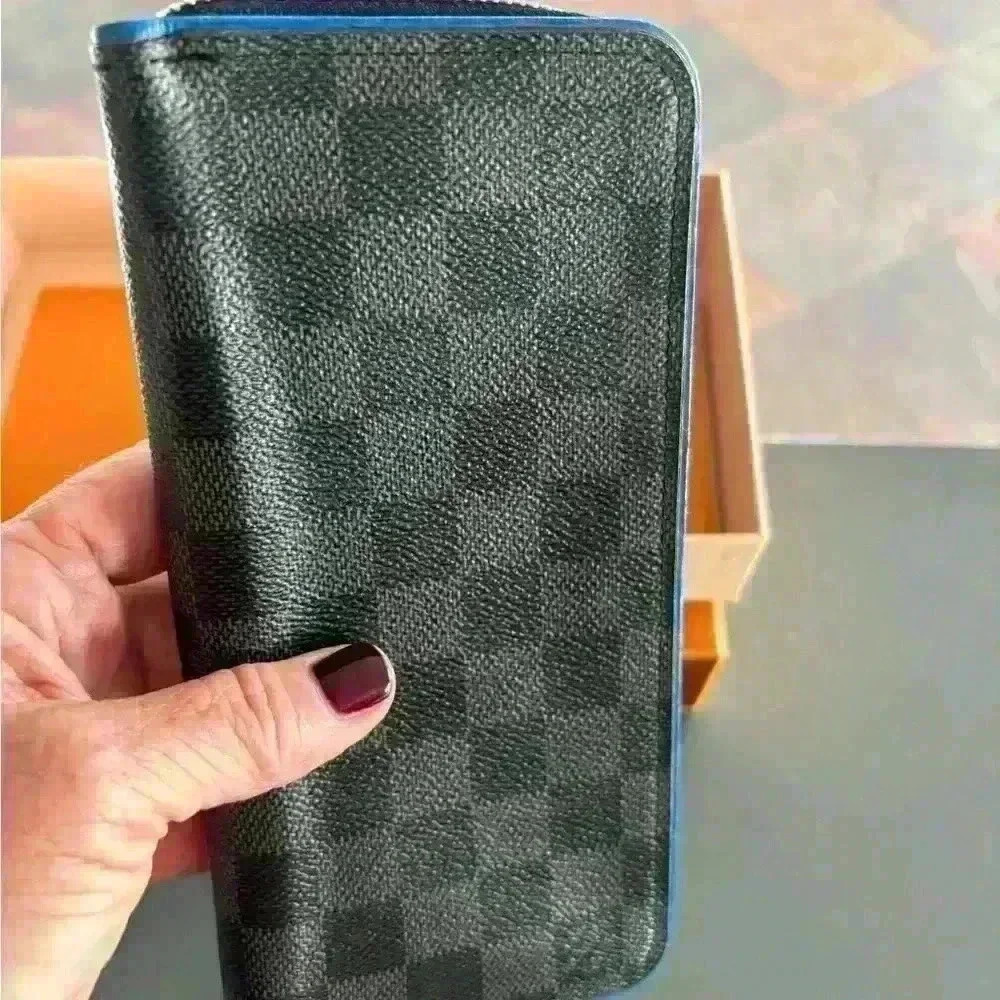 LOUIS VUITTON Damier Graphite Blue Vasco Zippy Wallet- full inclusion - box. Bag - Picture 5 of 16